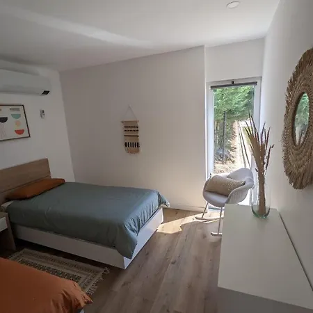 Entre Pomares Nyaraló