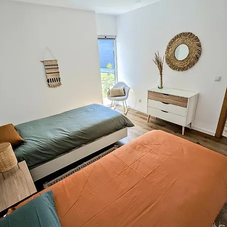 Entre Pomares * אלקובאקה